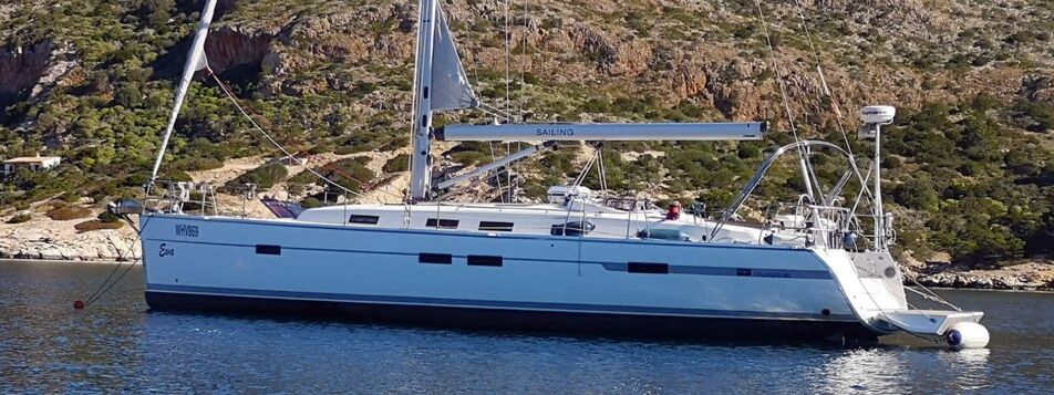 Backbord Aussenaufnahme der Bavaria cruiser 45 "Eva" in Palma auf Mallorca