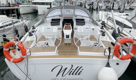 Heck Aussenaufnahme der Hanse 458 "Willi" in Heiligenhafen