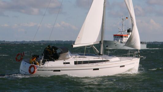 Bavaria cruiser 37 "Finnyocean"