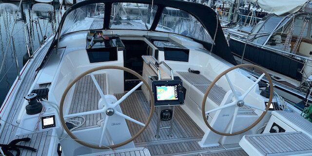 Cockpit Aussenaufnahme der Hanse 388