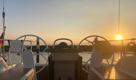 Cockpit Aussenaufnahme der Bavaria cruiser 34.2 "Solvig" in Heiligenhafen