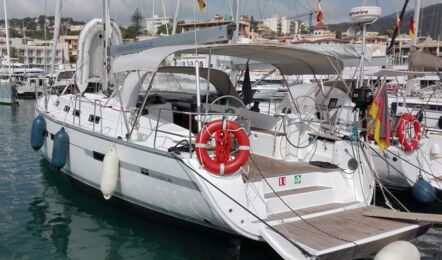 Heck Aussenaufnahme der Bavaria cruiser 45 "Eva" in Palma auf Mallorca