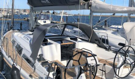 Cockpit Aussenaufnahme der Hanse 348 Greyone in Heiligenhafen