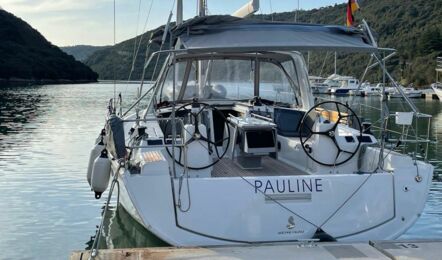 Heckaufnahme der Oceanis 41.1 Pauline in Pula in Kroatien