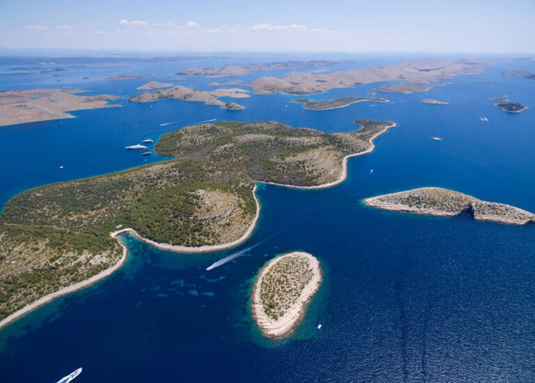 Törnvorschläge ab Punat - Segeln Sie in die Kornaten oder in die Inselwelt vor Krk