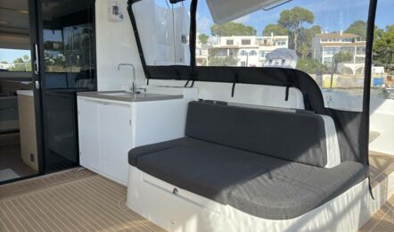 Picht Aussenaufnahme der Lagoon 51 "Selanja" in Can Pastilla auf Mallorca