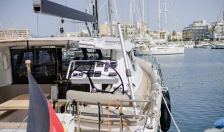 Cockpit Steuerstand Aussenaufnahme der Moody 54DS Adventuro in Can Pastilla auf Mallorca