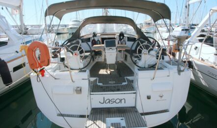 Heck Aussenaufnahme der Sun Odyssey 439 "Jason" in Pula in Kroatien