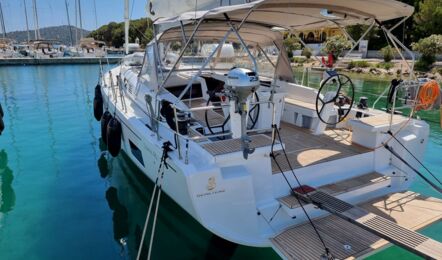 Heck Aussenaufnahme der Oceanis 46.1 "Noah" in Rogoznica in Kroatien