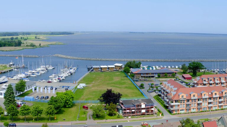 Barth ist der ideale Ausgangshafen für ein Segeltörn nach Rügen