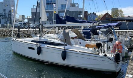 Heck Backbord Aussenansicht der Sun Odyssey 349 "Lisa" in Heiligenhafen