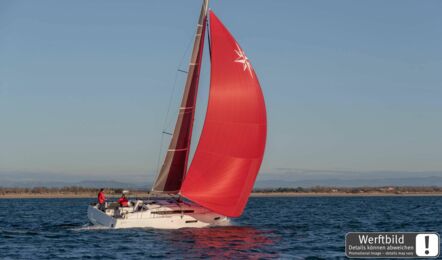 Steuerbord Aussenaufnahme einer Sun Odyssey 380 in Biograd in Kroatien