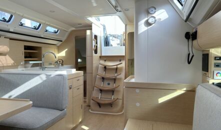 Salon Innenaufnahme der Dehler 46 SQ "Hugo" in Flensburg