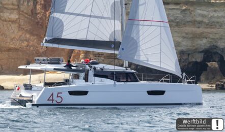 Steuerbord Aussenaufnahme einer Elba 45 in Pula in Kroatien