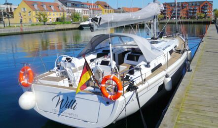 Heck Aussenaufnahme der Hanse 459 "Willi" in Heiligenhafen
