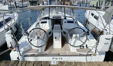 Heck Aussenaufnahme der Oceanis 34.1 "Fiete" in Heiligenhafen