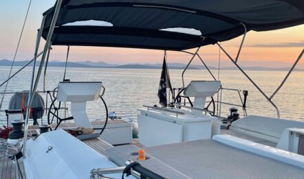 Cockpit Aussenaufnahme der Oceanis 51.1 "Cloudy Bay" in Rogoznica in Kroatien