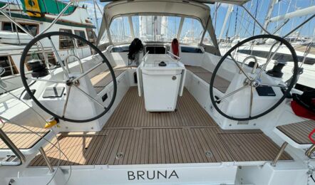 Cockpit Aussenaufnahme der Oceanis 40.1 "Bruna" in Kroatien