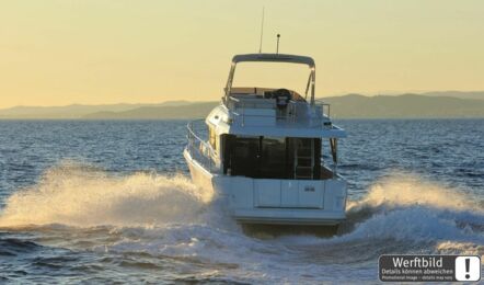 Heck Aussenaufnahme einer Beneteau Swift Trawler 35 in Heiligenhafen