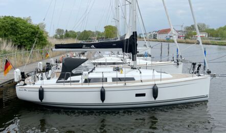 Steuerbord Aussenaufnahme der Hanse 348 "Elea" in Barth